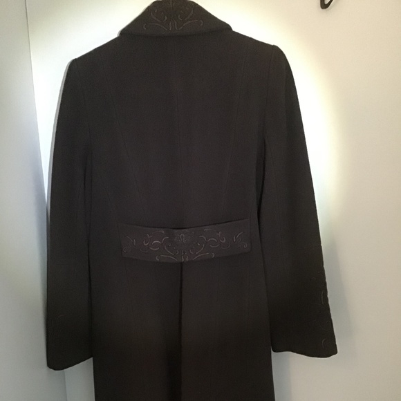 Brown Dress Coat with Embroidery - Picture 4 of 4